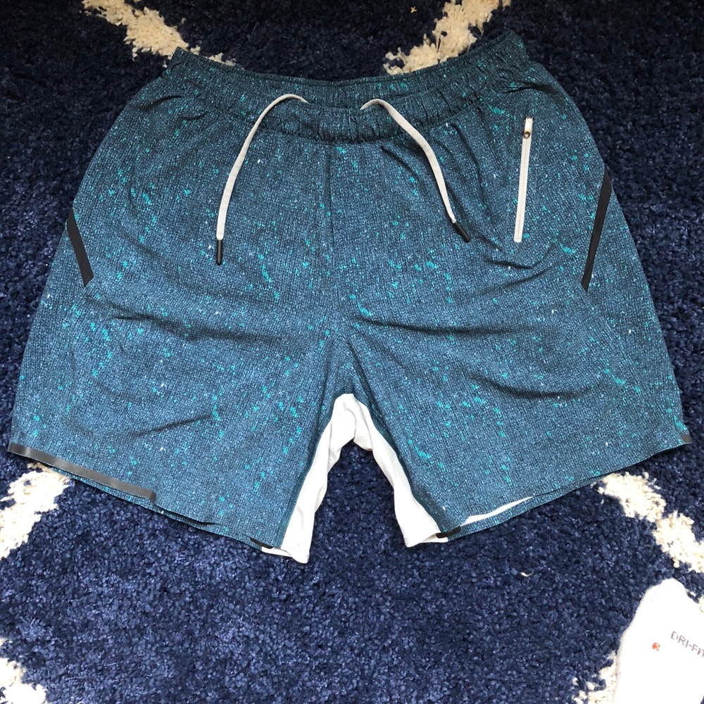 Lululemon men’s shorts